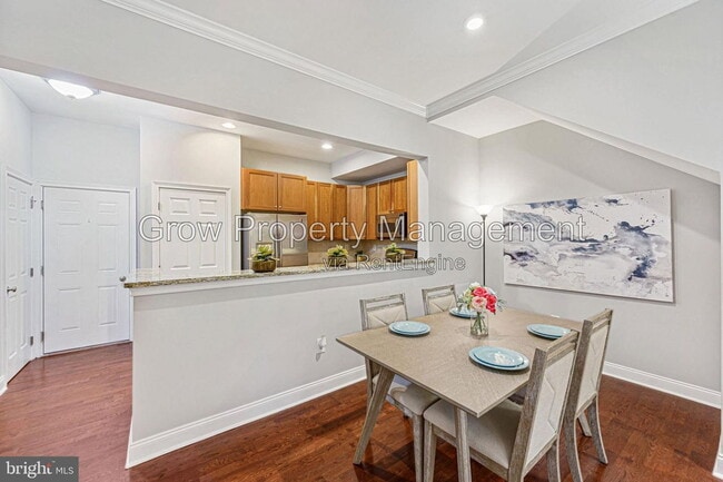 Building Photo - 202 Captains Way