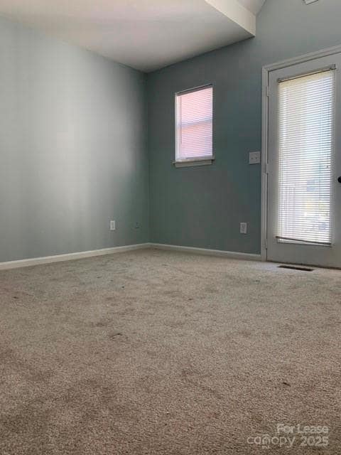 Building Photo - 7332 Mdw Gln Dr