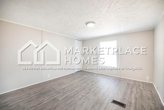 Building Photo - 55 Misty Ln