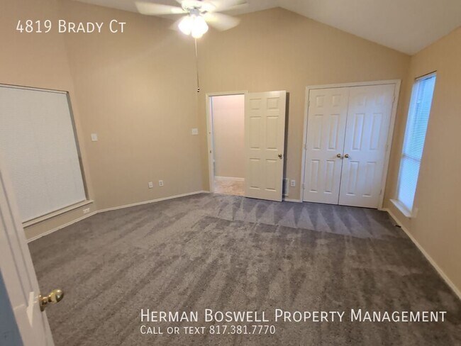 Building Photo - 4819 Brady Ct