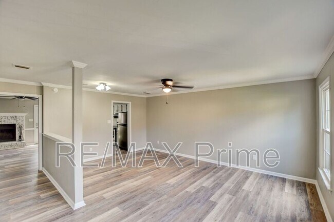 Building Photo - 5519 Baccalaureate Dr