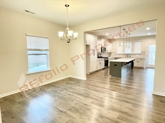 Building Photo - Gorgeous 4 Bedroom, 2.5 Bath House with Office + Loft in Arlington Meadows, Fuquay Varina, April 7!