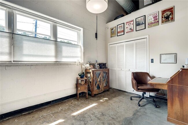 Building Photo - 5200 Peachtree Rd