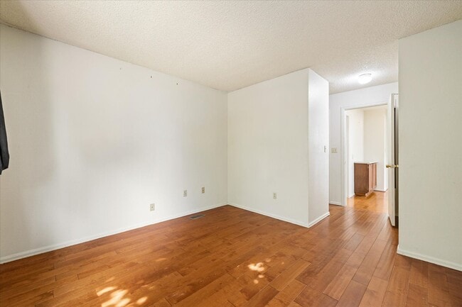 Building Photo - Beautiful 3 bed 2 bath Highlands Ranch Home!