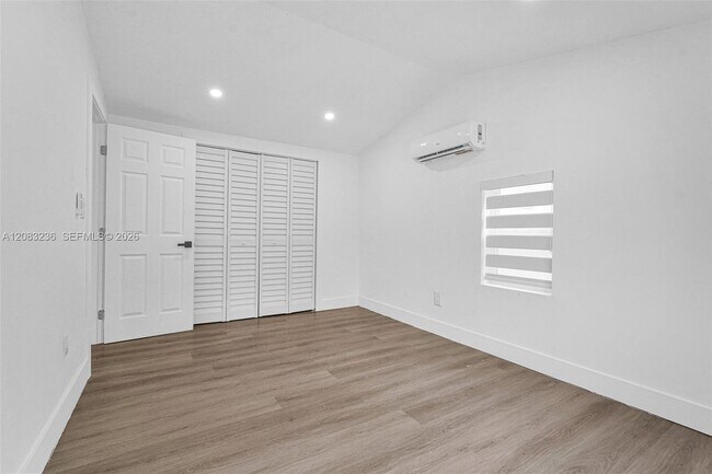 Building Photo - 250 NW 45th St