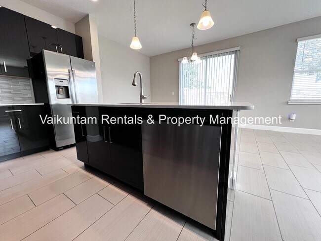 Building Photo - 1421 Captiva Cv