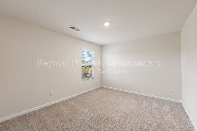 Building Photo - 3262 Carmine Ave