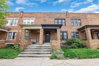 Building Photo - 1010 Bruck St