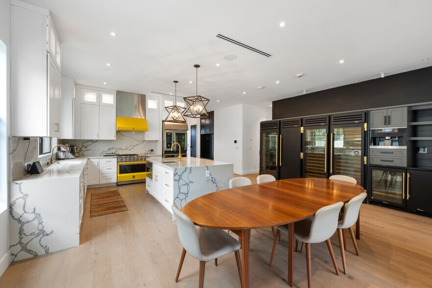 Building Photo - 14717 Otsego St