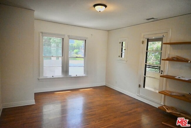 Building Photo - 1546 Westerly Terrace