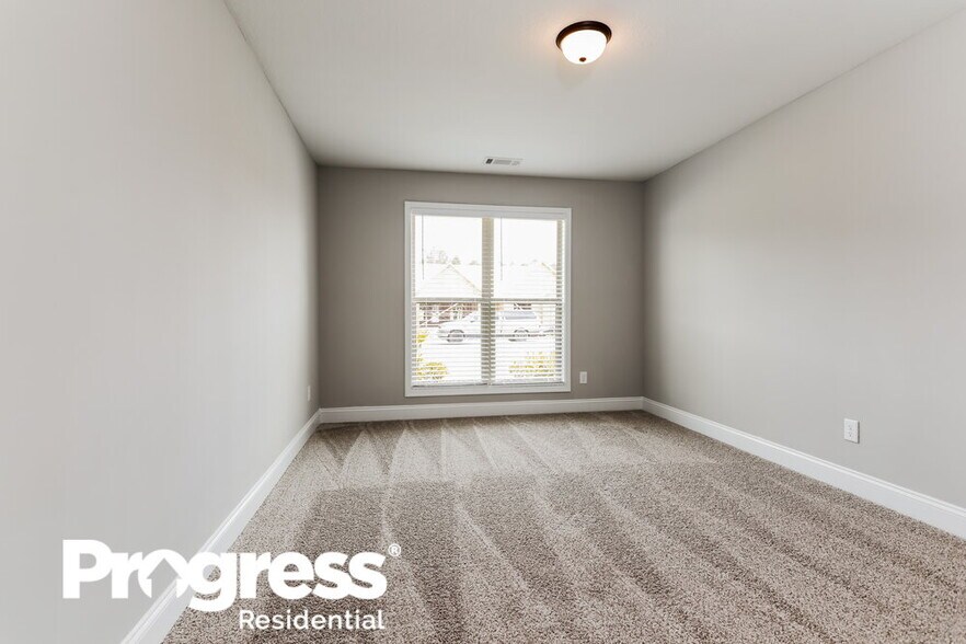 Building Photo - 255 Heartland Cir