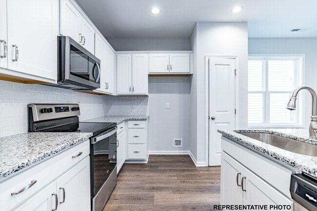 Primary Photo - 3 Bedroom Triplex in Smithfield!