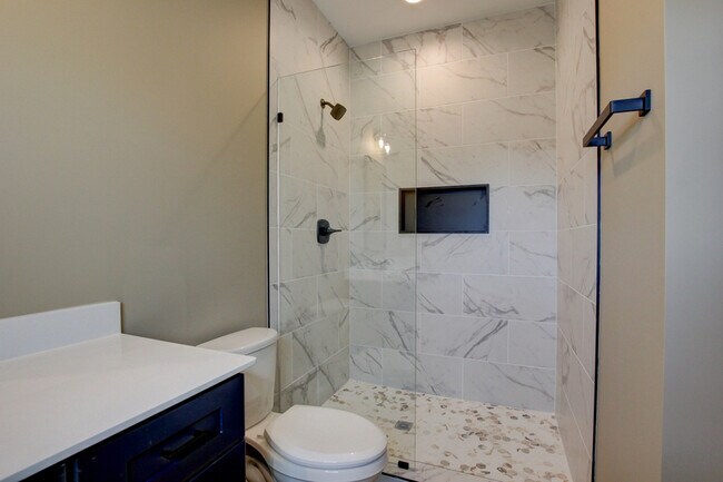 Building Photo - 102 Rosenwald St