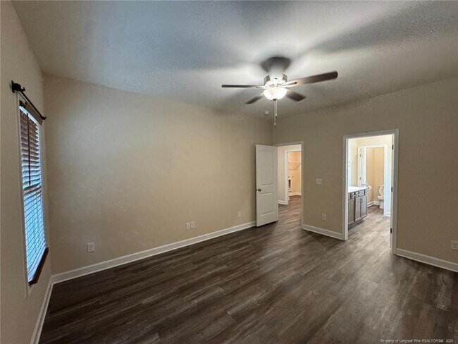 Building Photo - 22 Sugarberry Pl