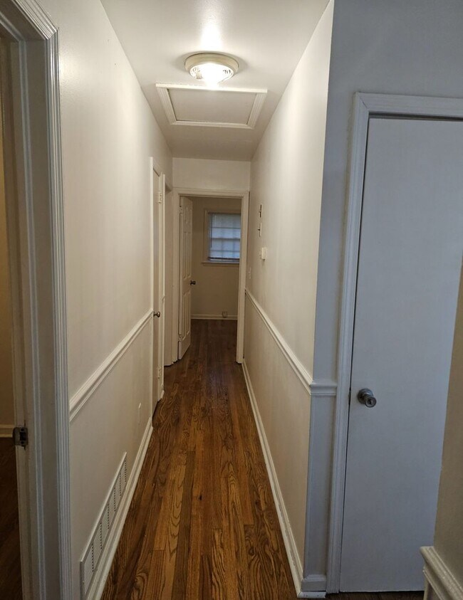 Building Photo - Morrow's Latest Renovated 3 Bedroom, 1.5 B...