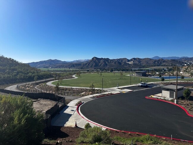 Building Photo - Have you outgrown the noise and the traffi...