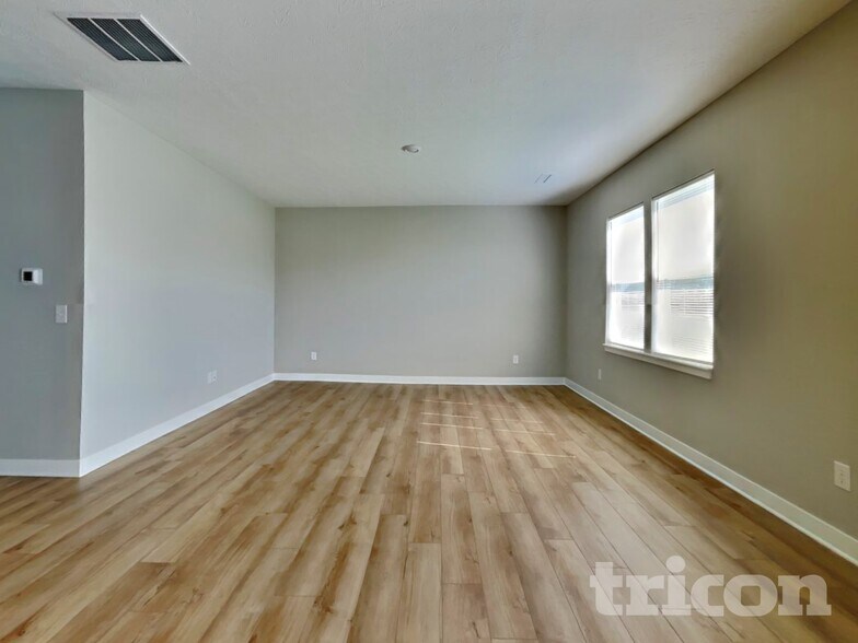 Building Photo - 2069 S Copperstone Dr