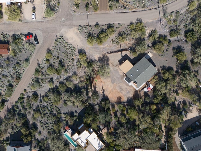 Building Photo - 36975 N Sunset Trail