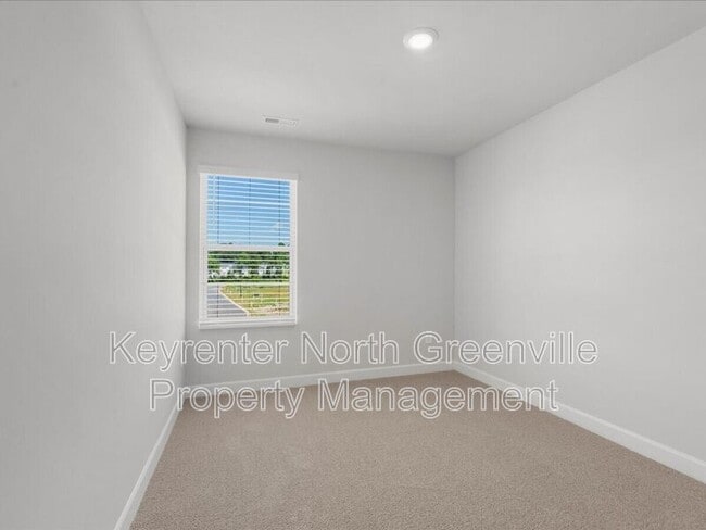 Building Photo - 855 Ernest Ln