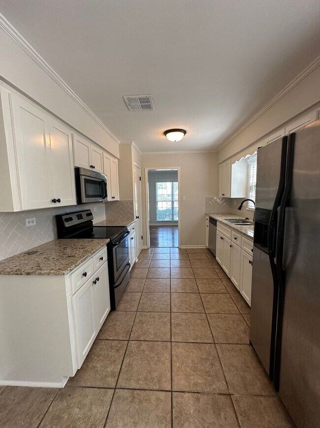 Building Photo - 3906 Dalraida Pl