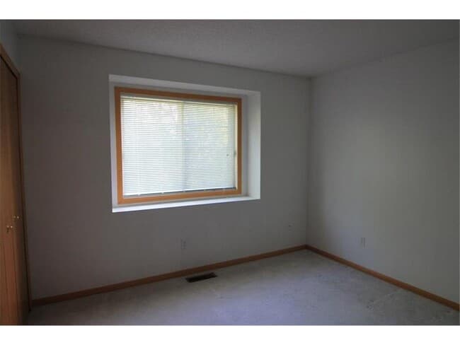 Building Photo - 8433 Annapolis Way