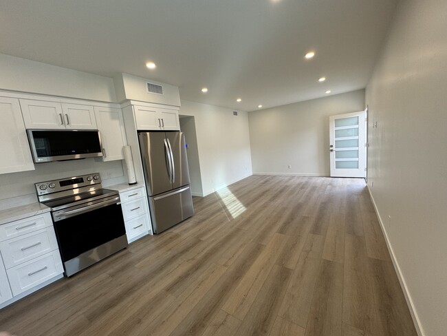 Kitchen/living room - 4688 Craigie St