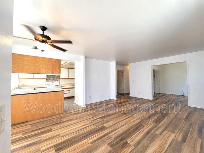 Primary Photo - 3026 W Villard St