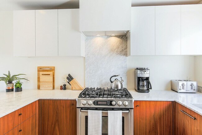 Building Photo - 75 Hancock St