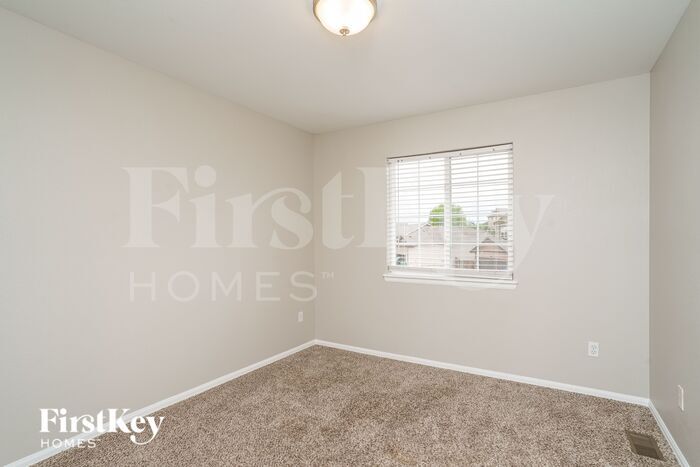 Building Photo - 5367 Ferrari Dr
