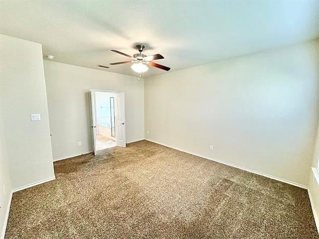 Building Photo - 3020 Tamarack Ln
