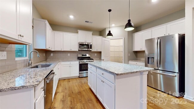 Building Photo - 2888 Yeager Dr NW