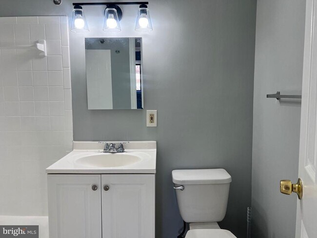 Building Photo - 7368 Lee Hwy