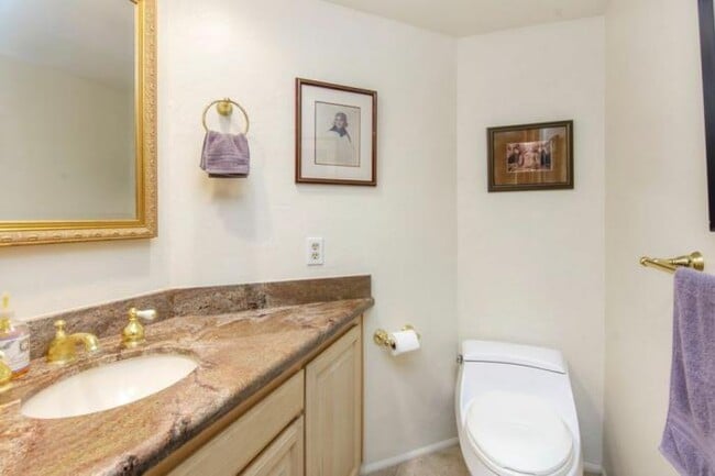 Building Photo - 2 bedroom in La Jolla CA 92037