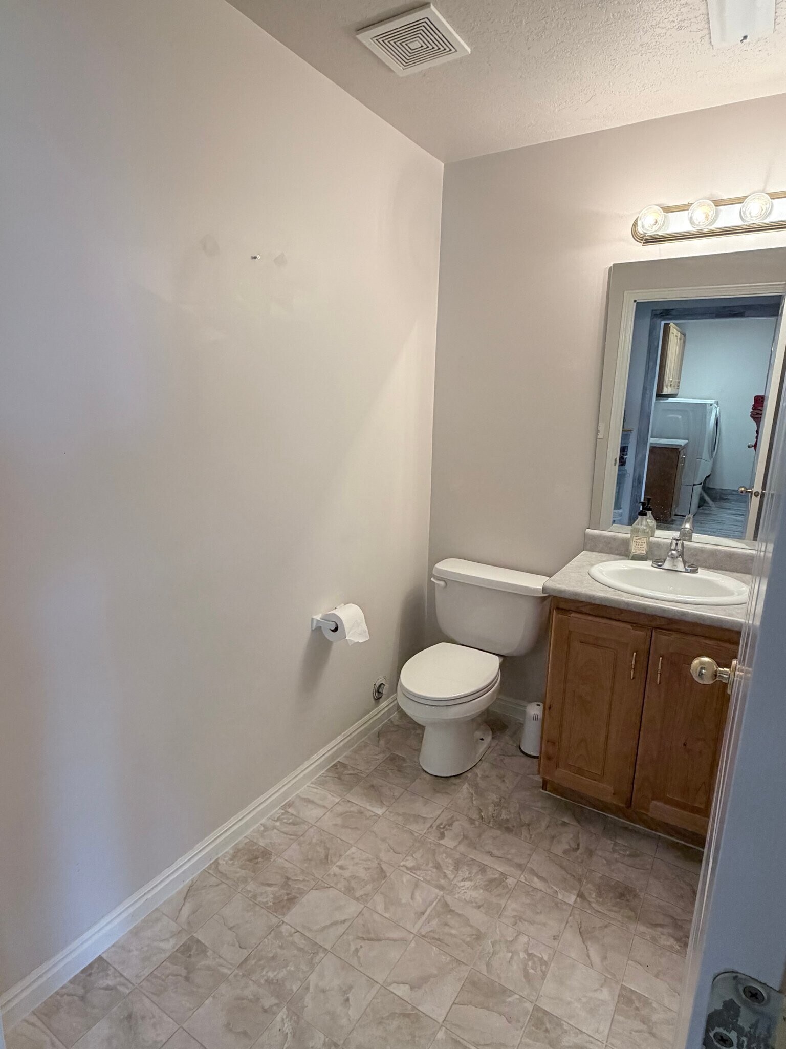 Building Photo - 10177 S Silver Streak Dr
