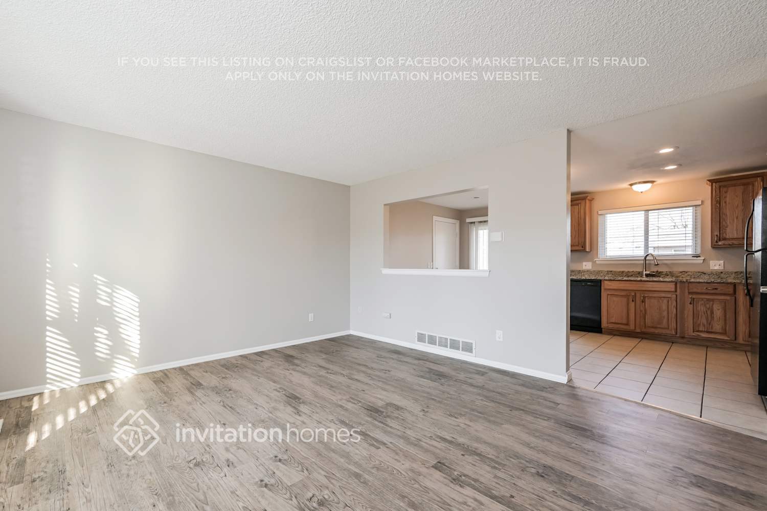 Building Photo - 4406 S Biscay Way