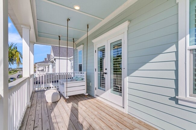 Building Photo - Beautiful 3 Bedrooms, 3.5 Bathrooms Home i...