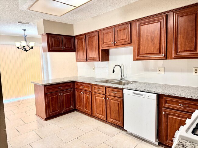 Building Photo - 4122 Baynard Dr