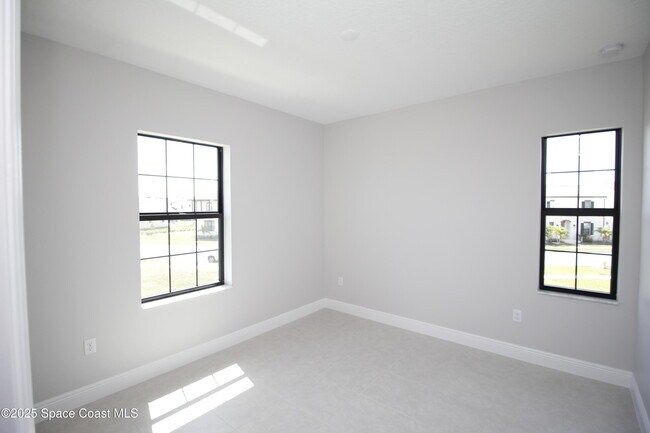 Building Photo - 2485 Musette Aly