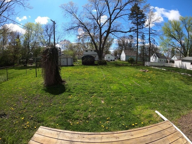 Building Photo - 4 Bed 2 Bath Farmington Hills home for lease