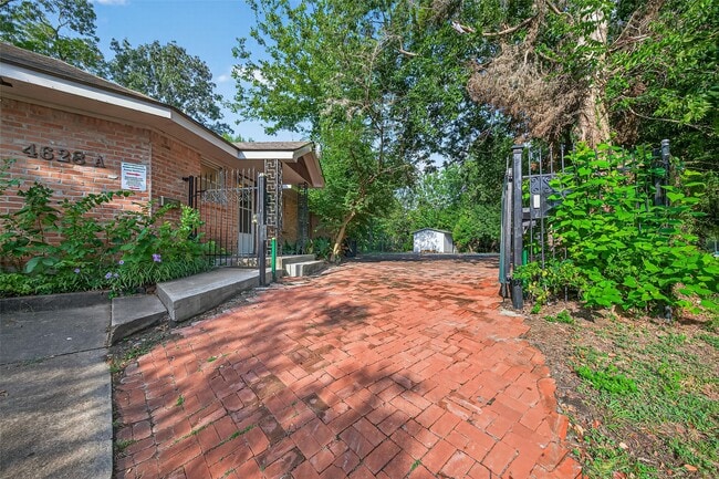 Building Photo - 4628 Roseneath Dr