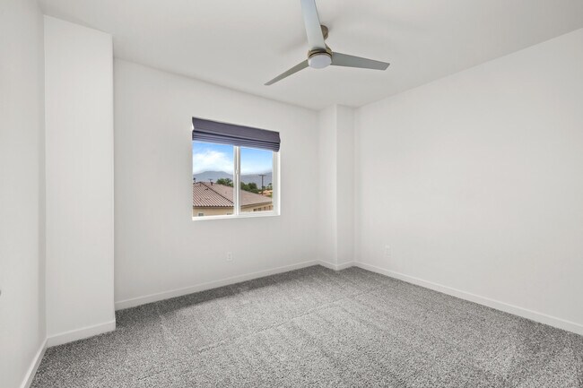 Building Photo - 80425 Enclave Ct