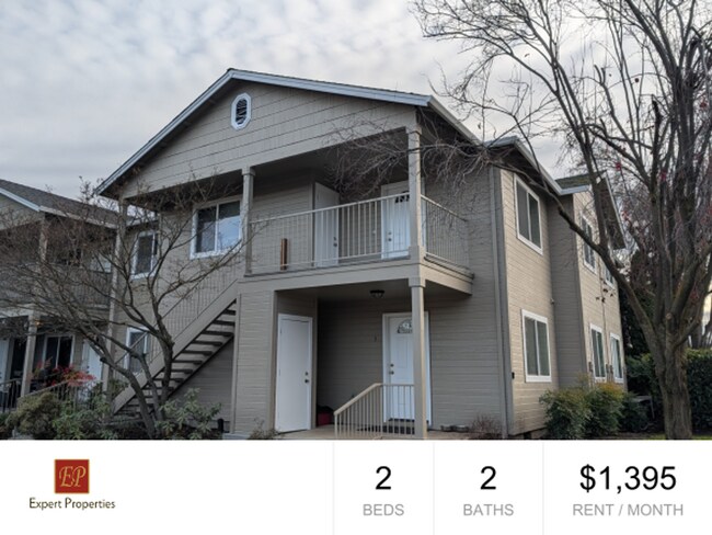 Building Photo - Clean and Updated 2 Bed, 2 Bath Upstairs Apartment in East Medford