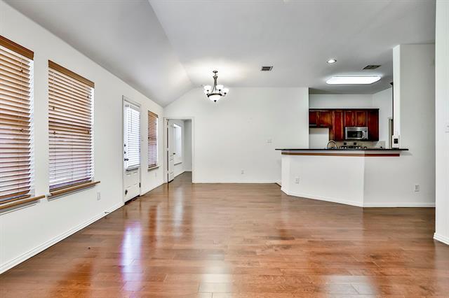 Building Photo - 2853 Cascade Cove Dr