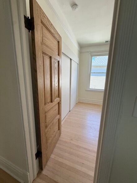 Bed 2 - 6220 N Magnolia Ave