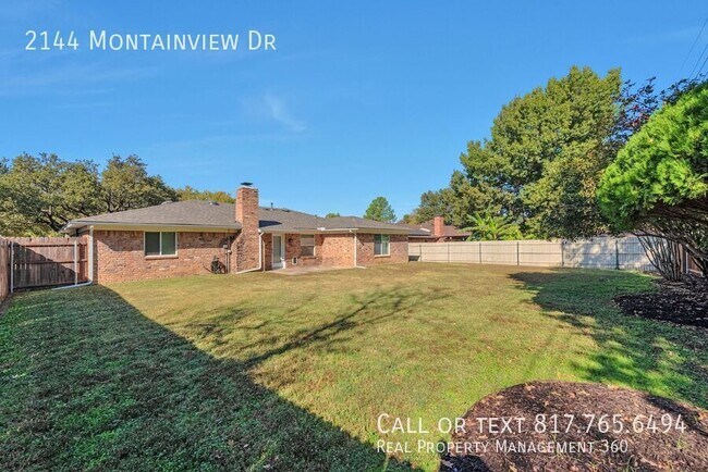 Building Photo - 2144 Mountainview Dr