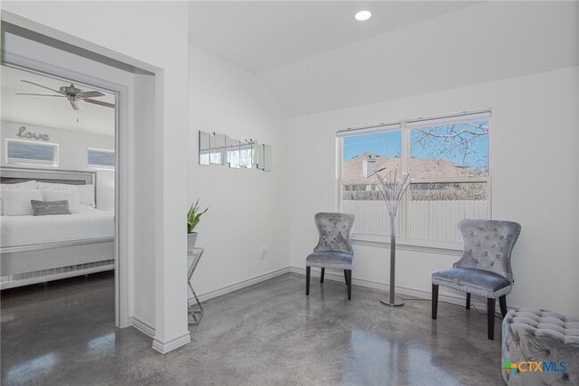 Building Photo - 765 Freedom Cir