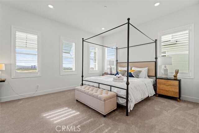 Building Photo - 9337 Astor