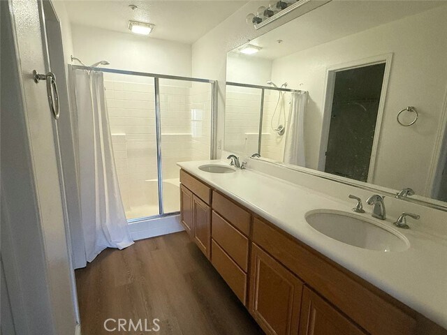 Building Photo - 1106 Terra Bella