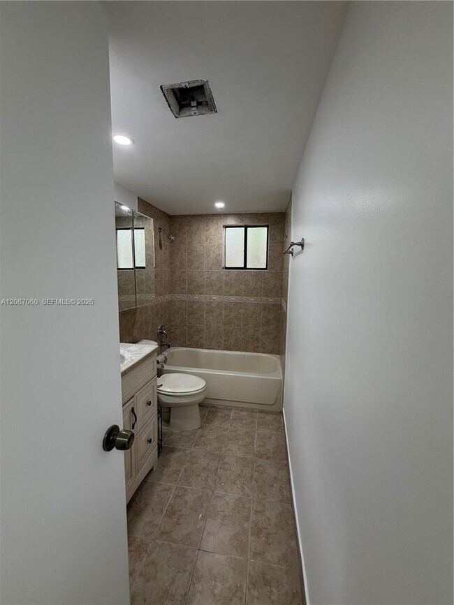 Building Photo - 8065 SW 107th Ave