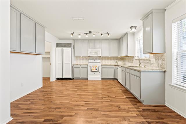 Building Photo - 4504 Skipador Dr